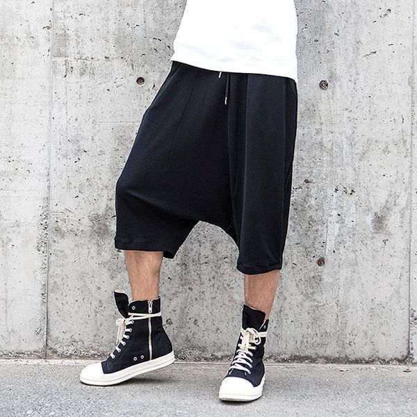 men's shorts classic dark personality hanging crotch harbor style casual loose harlem, White;black
men's shorts classic dark personality hanging crotch harbor style casual loose harlem, White;black