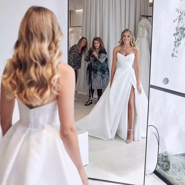 2022 gorgeous wedding dresses bridal gown satin side slit plus size sleeveless a line custom made sweep train covered buttons back vestido d, White
2022 gorgeous wedding dresses bridal gown satin side slit plus size sleeveless a line custom made sweep train covered buttons back vestido d, White