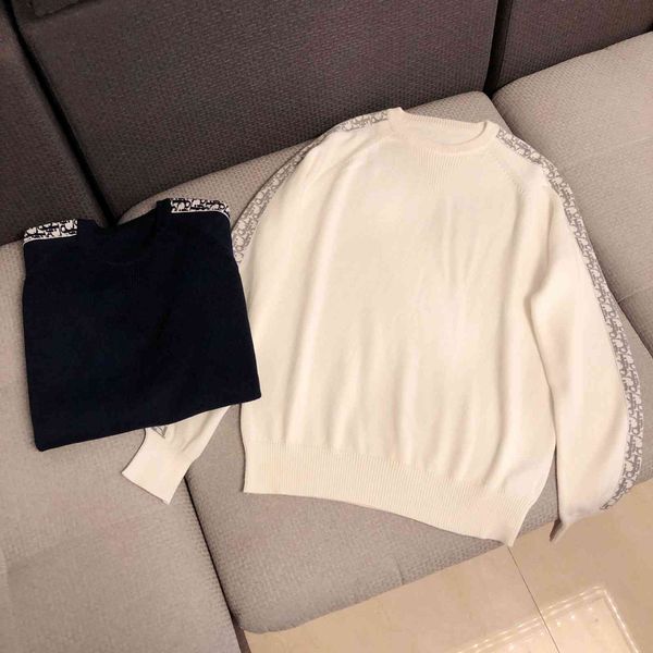 autumn new d family letter round neck knitted wool pullover loose sweater for men and women with long sleeves, White;black
autumn new d family letter round neck knitted wool pullover loose sweater for men and women with long sleeves, White;black