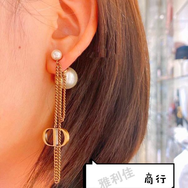 charms tassel earrings chain exquisite fairy temperament beautiful versatile light luxury pure silver needle fashion, Golden
charms tassel earrings chain exquisite fairy temperament beautiful versatile light luxury pure silver needle fashion, Golden