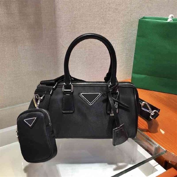 women luxurys designers bags 2021 nylon black three-in-one pillow factory whole designer handbag handbags totes crossbody bag
women luxurys designers bags 2021 nylon black three-in-one pillow factory whole designer handbag handbags totes crossbody bag