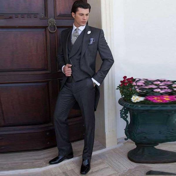 vintage italian tailcoat grey mens wedding suits groomsmen suit 3piece slim fit man blazers jacket groom tuxedos costume men's &, White;black
vintage italian tailcoat grey mens wedding suits groomsmen suit 3piece slim fit man blazers jacket groom tuxedos costume men's &, White;black