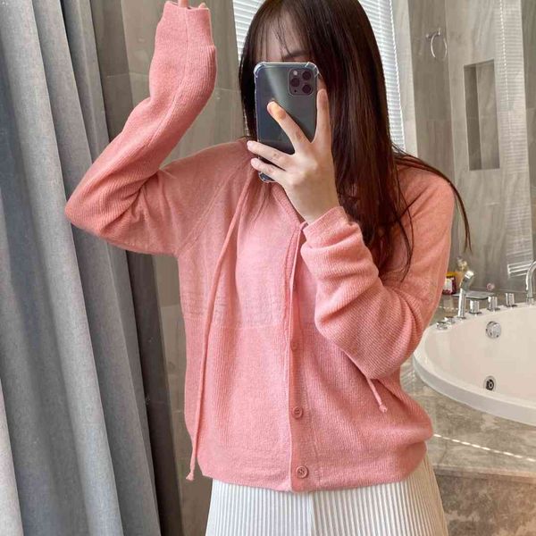 fudge 8683 spring and summer new light skin sheep wool knitted cardigan hoodie women's wear, White
fudge 8683 spring and summer new light skin sheep wool knitted cardigan hoodie women's wear, White