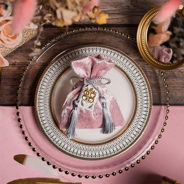 gift wrap 1pcs 2021 wedding candy bag knot box personality creative european hand velvet
gift wrap 1pcs 2021 wedding candy bag knot box personality creative european hand velvet