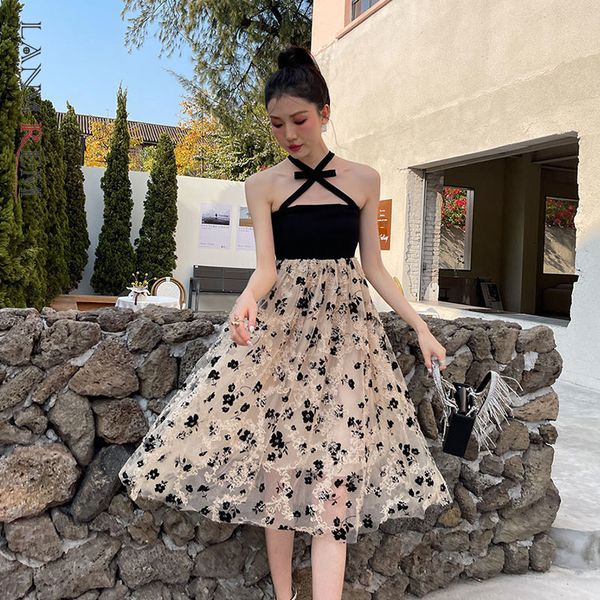 women stitching sling hanging neck mesh dress sleeveless loose temperament sweet fashion spring autumn 2e1264 210507, Black;gray
women stitching sling hanging neck mesh dress sleeveless loose temperament sweet fashion spring autumn 2e1264 210507, Black;gray