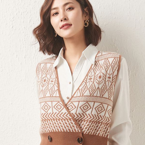 women's sweaters female sweater, knitted or crocheted, waistcoat with retro v standard collar and neckline for spring, autumn 57mw, White;black
women's sweaters female sweater, knitted or crocheted, waistcoat with retro v standard collar and neckline for spring, autumn 57mw, White;black