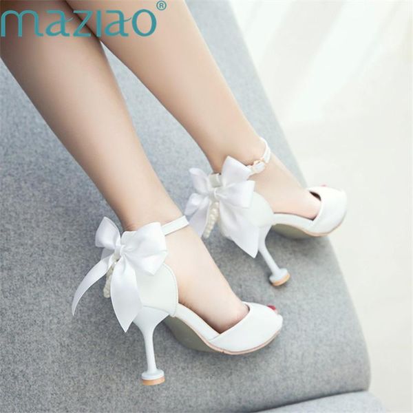 sandals fish mouth fine-heeled ribbon beaded bow decoration rubber sweet style high heels women maziao, Black
sandals fish mouth fine-heeled ribbon beaded bow decoration rubber sweet style high heels women maziao, Black