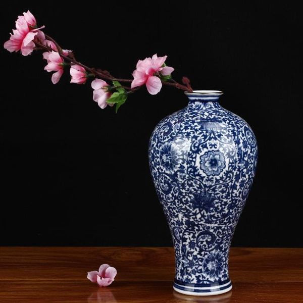 vases blue and white porcelain flower decoration art interlocking lotus design ceramic home decor jingdezhen accessories r1842
vases blue and white porcelain flower decoration art interlocking lotus design ceramic home decor jingdezhen accessories r1842