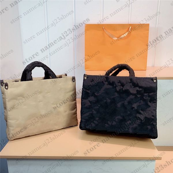 onthego gm tote bag black beige econyl nylon luxurys designers bags business shopping travel long shoulder straps crossbody shoulder bags m5
onthego gm tote bag black beige econyl nylon luxurys designers bags business shopping travel long shoulder straps crossbody shoulder bags m5