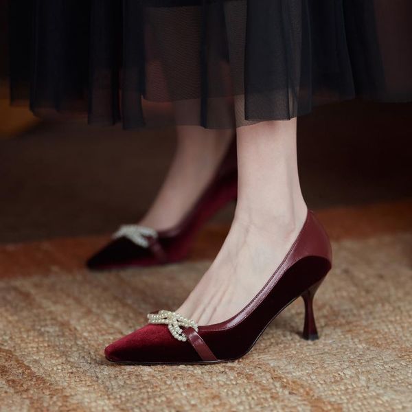 women shoes natural leather pumps 22-24.5cmsuede+sheepskin stitching pigskin lining sheepskin insoles heels pearl chain dress, Black
women shoes natural leather pumps 22-24.5cmsuede+sheepskin stitching pigskin lining sheepskin insoles heels pearl chain dress, Black