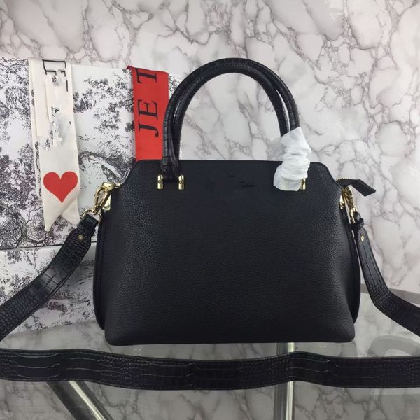 luxury designers genuine leather bag chain purse fashion clutch lady shoulder cowhide handbag holder purses woman messenger bags
luxury designers genuine leather bag chain purse fashion clutch lady shoulder cowhide handbag holder purses woman messenger bags