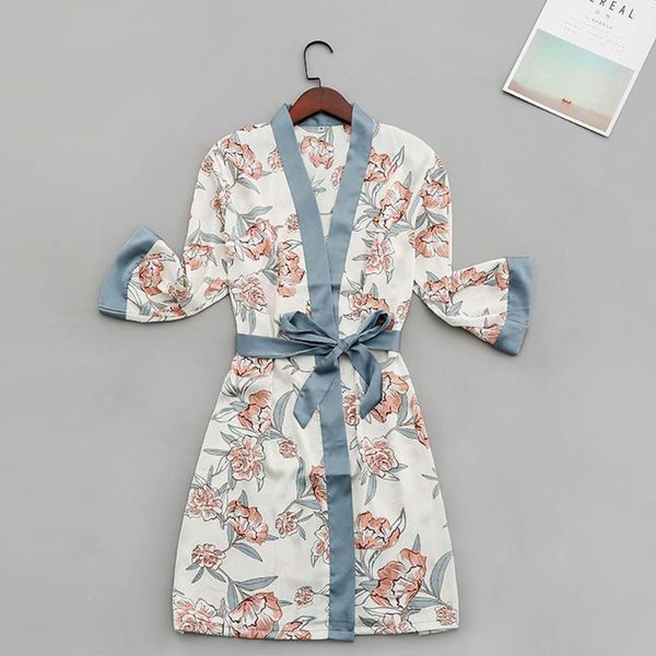 women's robe autumn kimono bathrobe printed floral sleepwear faux silk nightgown v neck wedding dressing plus size peignoir1, Black;red
women's robe autumn kimono bathrobe printed floral sleepwear faux silk nightgown v neck wedding dressing plus size peignoir1, Black;red