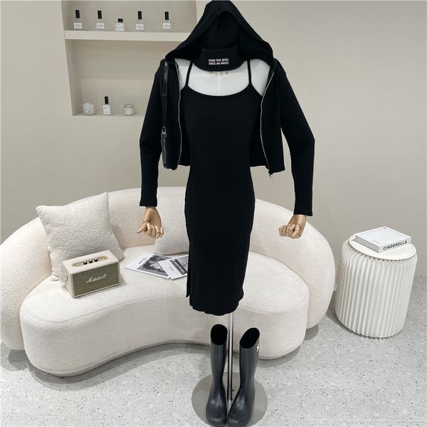 skirts set of two female spring plays summer 2021 niche design fashion cardigan jacket with dress suspenders, Black
skirts set of two female spring plays summer 2021 niche design fashion cardigan jacket with dress suspenders, Black