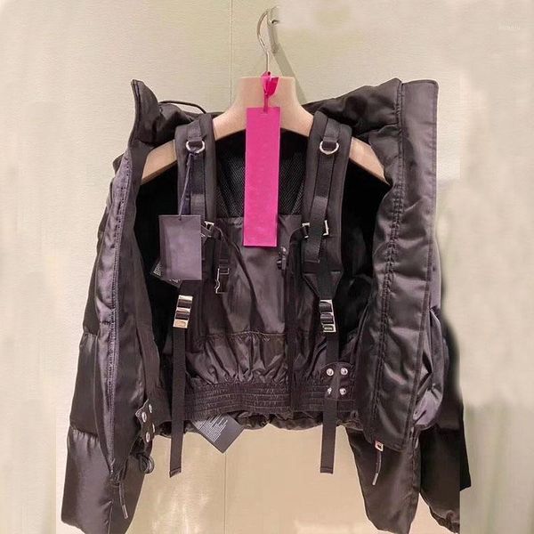 women's jackets 2021 winter woman's jacket short coat hooded out door wear black sport down zipper button hign design, Black;brown
women's jackets 2021 winter woman's jacket short coat hooded out door wear black sport down zipper button hign design, Black;brown