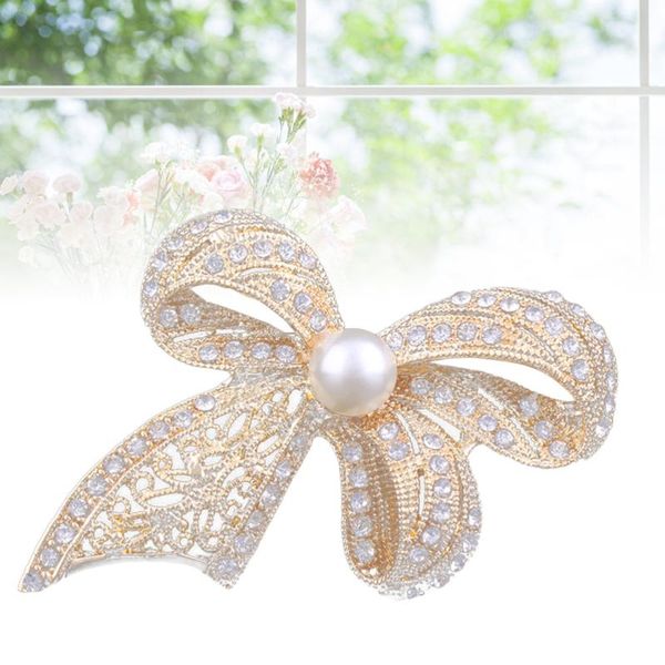 napkin rings 1 pc alloy with diamond bow-knot ring handmade exquisite buckle holder for el wedding party table decora
napkin rings 1 pc alloy with diamond bow-knot ring handmade exquisite buckle holder for el wedding party table decora