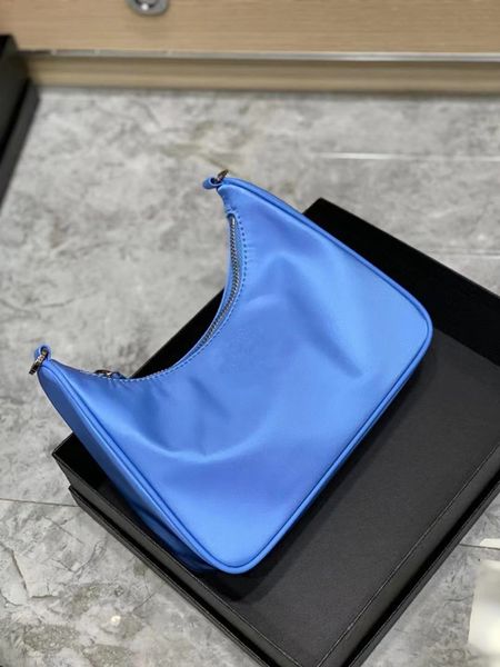 designer shoulder bags wallets fashion interlayer purses luxury bag oxford cloth waterproof cross body classic long chain straps totes whole
designer shoulder bags wallets fashion interlayer purses luxury bag oxford cloth waterproof cross body classic long chain straps totes whole