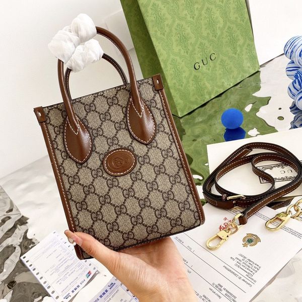 bag female autumn and winter new mini tote bag star same hand letter portable diagonal small square designer handbags
bag female autumn and winter new mini tote bag star same hand letter portable diagonal small square designer handbags