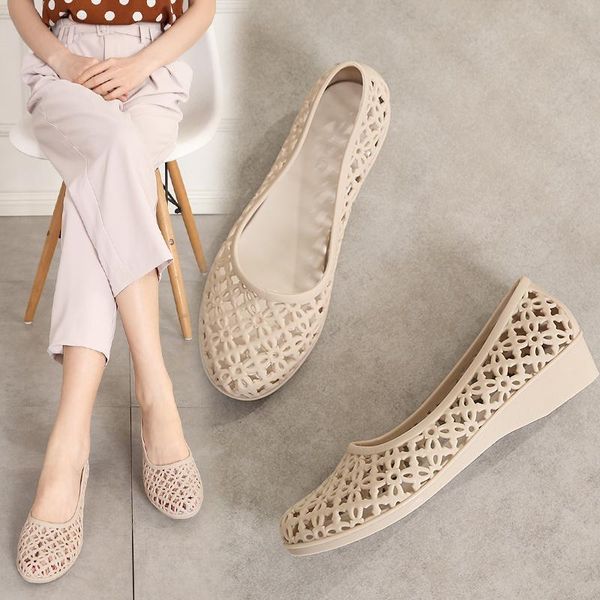 sandals 2021 summer baotou ladies hollow plastic beach shoes flat heel shallow hole, Black
sandals 2021 summer baotou ladies hollow plastic beach shoes flat heel shallow hole, Black
