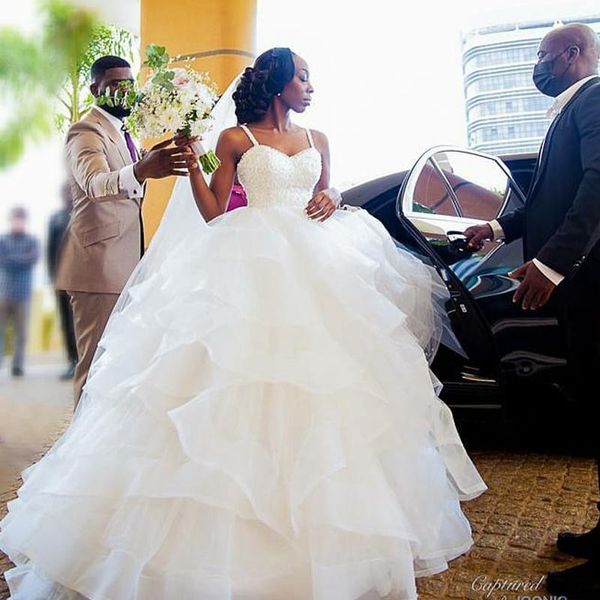 other wedding dresses beaded organza ruffles spaghetti strap tier bridal gowns puffy skirt africa vestido de noiva, White
other wedding dresses beaded organza ruffles spaghetti strap tier bridal gowns puffy skirt africa vestido de noiva, White