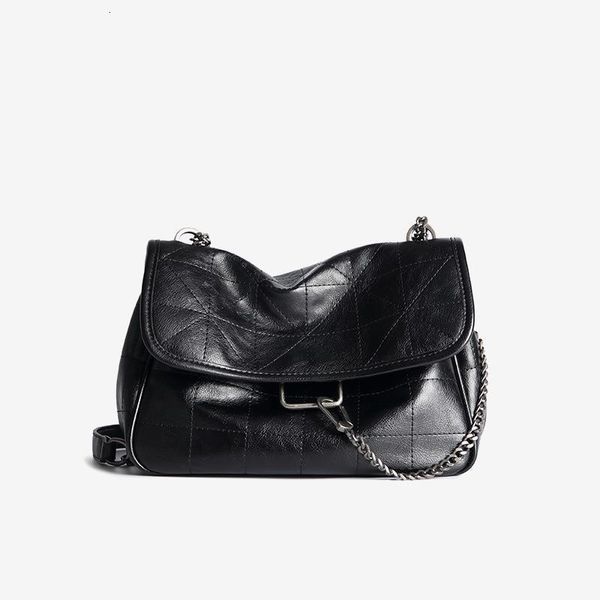 handbag this year's popular large capacity wandering bag, commuting simple lingge chain pu leather postman women's bag, Black;red
handbag this year's popular large capacity wandering bag, commuting simple lingge chain pu leather postman women's bag, Black;red