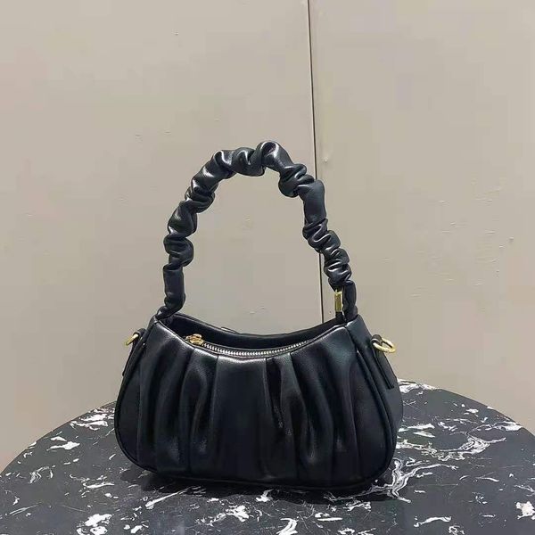 designer bags women's 2021 new underarm pleated cloud stick single shoulder messenger bag casual handbag
designer bags women's 2021 new underarm pleated cloud stick single shoulder messenger bag casual handbag