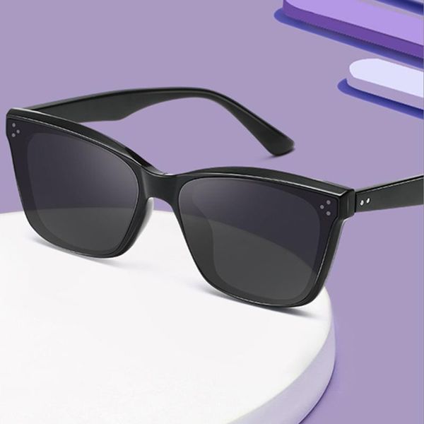 sunglasses trendysmall frame three-meter nail fashion net celebrity the same glasses street shooting travel zonnebril, White;black
sunglasses trendysmall frame three-meter nail fashion net celebrity the same glasses street shooting travel zonnebril, White;black