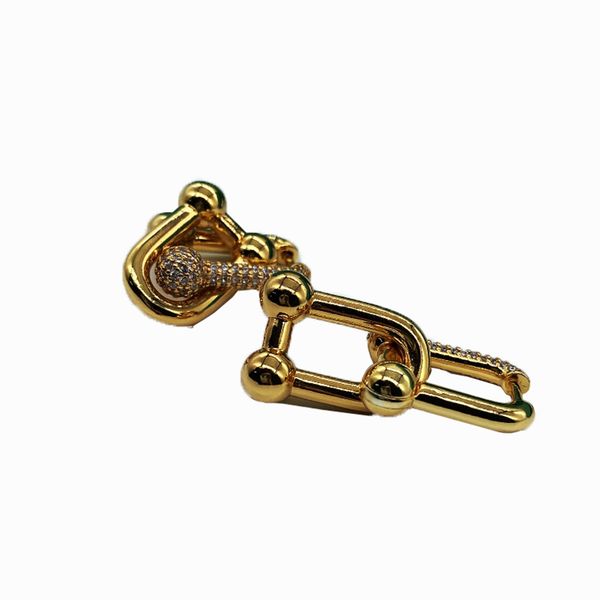 designer stud with stamp classic fashion earrings 925 silver for women, Golden;silver
designer stud with stamp classic fashion earrings 925 silver for women, Golden;silver