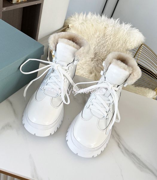 boots winter thick soled motor vehicle boots lace up martin thickened wool fur integrated snow women's short, Black
boots winter thick soled motor vehicle boots lace up martin thickened wool fur integrated snow women's short, Black