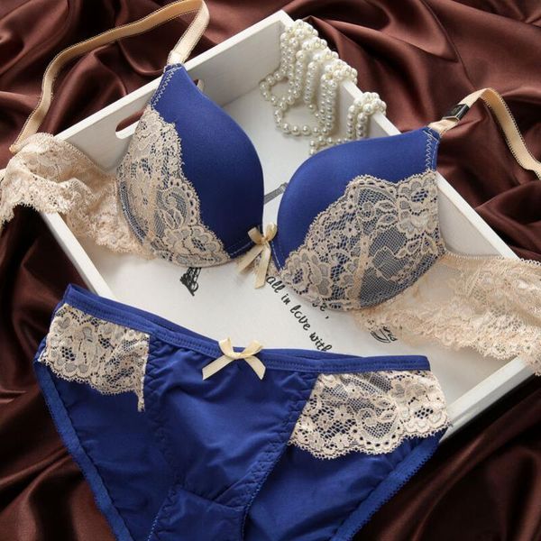 bras sets lace lingerie bra set thin brassiere push up embroidery underwear women and panties, Red;black
bras sets lace lingerie bra set thin brassiere push up embroidery underwear women and panties, Red;black