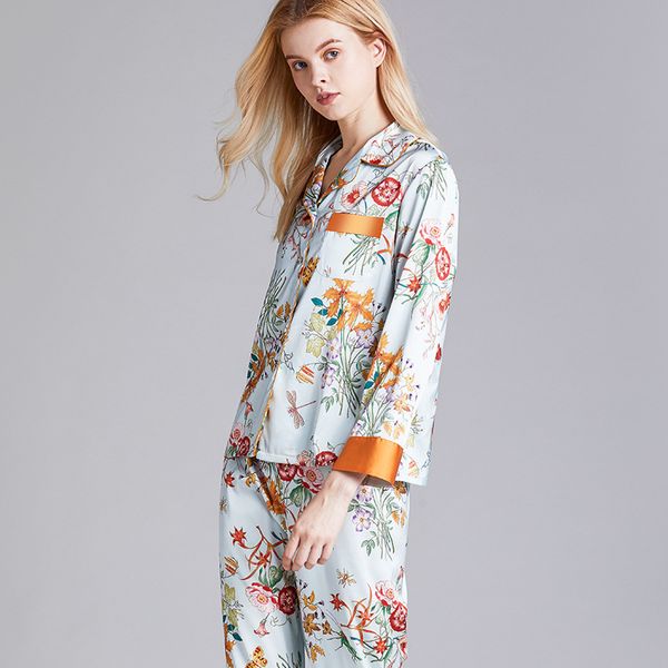 women's sleepwear ice silk printed women pajamas long sleeve trousers set pyjamas unx8, Black;red
women's sleepwear ice silk printed women pajamas long sleeve trousers set pyjamas unx8, Black;red