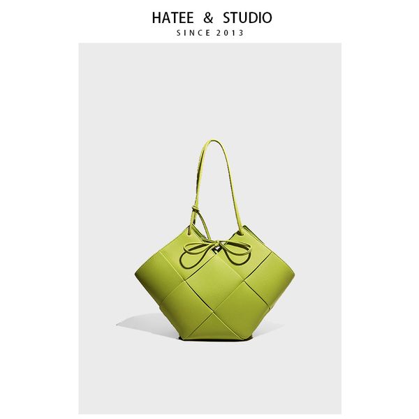 wholesale bottage bvs woven fashion versatile large capacity multi-purpose one shoulder portable women's ha handbag yw
wholesale bottage bvs woven fashion versatile large capacity multi-purpose one shoulder portable women's ha handbag yw
