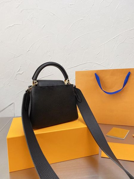 evening bags 100445 2021the lady's mini bag with litchi pattern is the most tasteful straddle handbag for leisure and business
evening bags 100445 2021the lady's mini bag with litchi pattern is the most tasteful straddle handbag for leisure and business