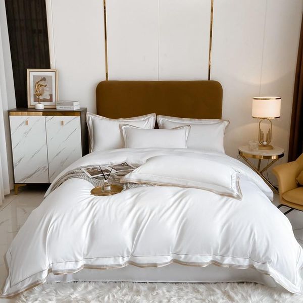 bedding sets egyptiancotton duvet cover with delicate gold embroderiy edge good drape plain color white set soft bedsheet pillowcases
bedding sets egyptiancotton duvet cover with delicate gold embroderiy edge good drape plain color white set soft bedsheet pillowcases