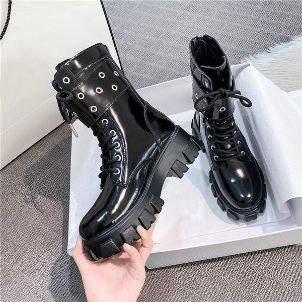 boots fashion black women 2021 style buckle platform ladies shoes autumn casual comfortable short q12-56
boots fashion black women 2021 style buckle platform ladies shoes autumn casual comfortable short q12-56
