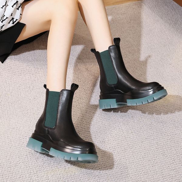 splicing round head cover foot middle tube thick heel chimney inner increased martin women's autumn leather boots, Black
splicing round head cover foot middle tube thick heel chimney inner increased martin women's autumn leather boots, Black