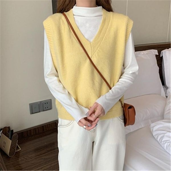 women's sweaters vest 2021 korean style v-neck sleeveless knitted pullovers multi colors solid color elastic slim vests autumn, White;black
women's sweaters vest 2021 korean style v-neck sleeveless knitted pullovers multi colors solid color elastic slim vests autumn, White;black