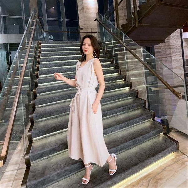 plus size cotton linen women rompers sleeveless v neck wide legged pants female students high waist mid calf jumpsuits beige, Black;white
plus size cotton linen women rompers sleeveless v neck wide legged pants female students high waist mid calf jumpsuits beige, Black;white