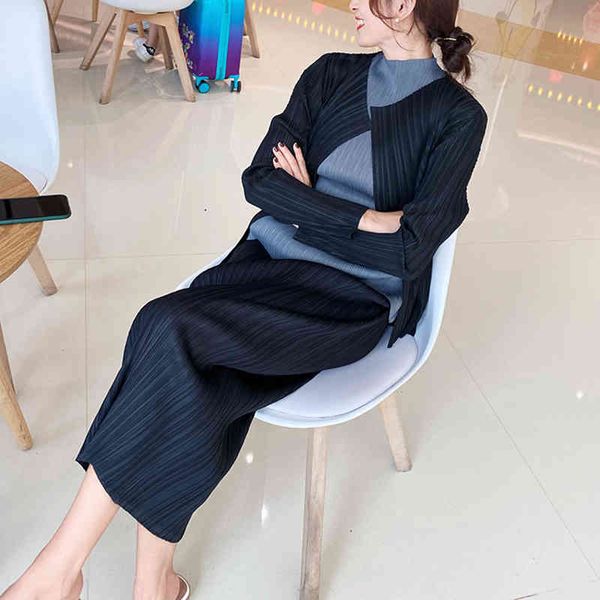 two piece dress pleated cardigan jacket straight skirt korean fashion women two-piece set 2021 spring new office lady aesthetic cl, White
two piece dress pleated cardigan jacket straight skirt korean fashion women two-piece set 2021 spring new office lady aesthetic cl, White