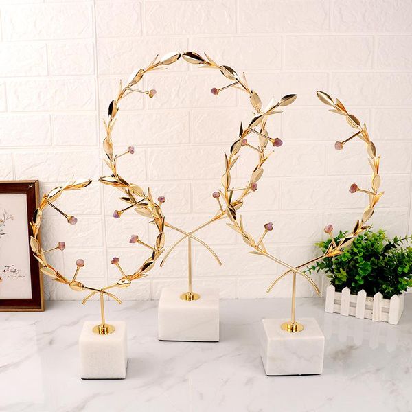 decorative objects & figurines european garland ornaments luxurious modern living room wine cabinet furnishings home decoration metal crafts
decorative objects & figurines european garland ornaments luxurious modern living room wine cabinet furnishings home decoration metal crafts