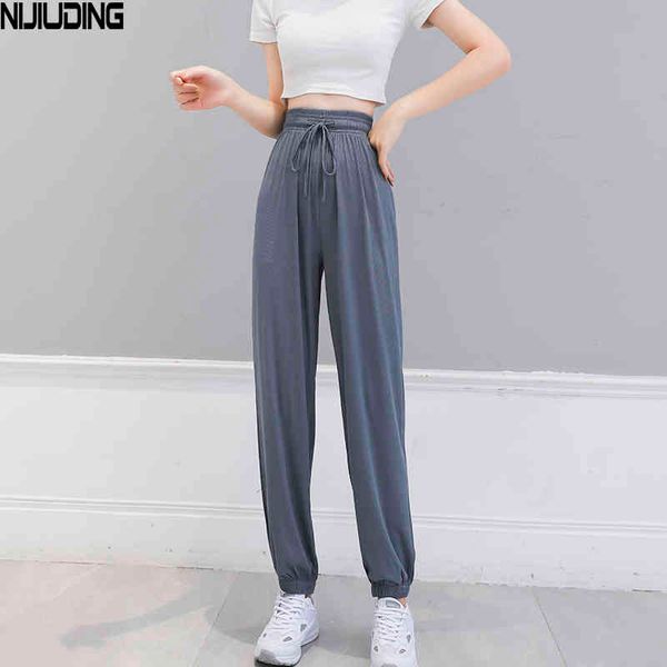 women ice silk harem pants summer thin solid ankle-length pant woman elastic waist loose long trousers pantalon 210514, Black;white
women ice silk harem pants summer thin solid ankle-length pant woman elastic waist loose long trousers pantalon 210514, Black;white