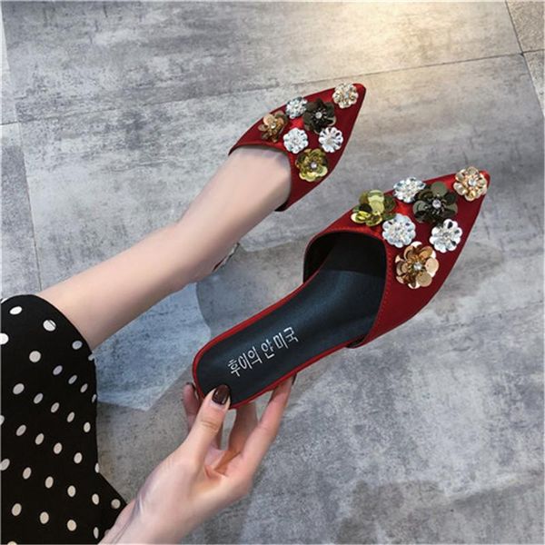 slippers 2021 womens slik pearls mules flat heel pointed toe sandals slides party dress shoes slip on flip flops, Black
slippers 2021 womens slik pearls mules flat heel pointed toe sandals slides party dress shoes slip on flip flops, Black