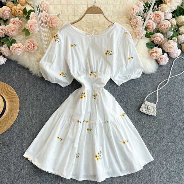 singreiny women hollow backless dress french sweet puff sleeve o neck a-line dresses summer streetwear embroidery short dress 210419, Black;gray
singreiny women hollow backless dress french sweet puff sleeve o neck a-line dresses summer streetwear embroidery short dress 210419, Black;gray