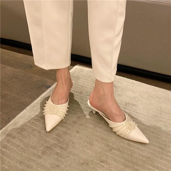 summer women slippers pointed toe pearl chain slip on shallow slides thin mid heels black/white casual mules shoes
summer women slippers pointed toe pearl chain slip on shallow slides thin mid heels black/white casual mules shoes