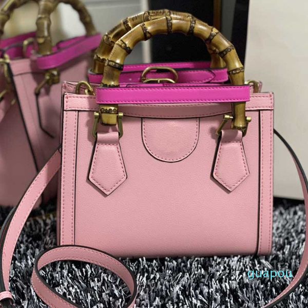 handbag womans wallet leather dinner bag party fashion designer classic one-shoulder
handbag womans wallet leather dinner bag party fashion designer classic one-shoulder