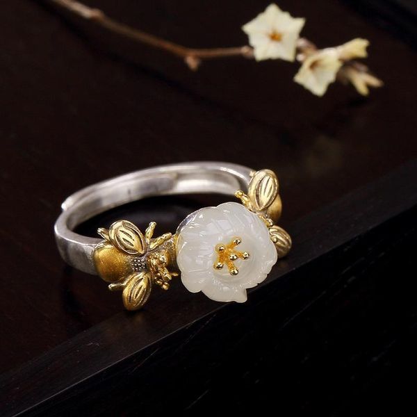 natural hetian white magnolia flower bee opening adjustable ring chinese retro light luxury charm women's silver jewelry cluster rings, Golden;silver
natural hetian white magnolia flower bee opening adjustable ring chinese retro light luxury charm women's silver jewelry cluster rings, Golden;silver