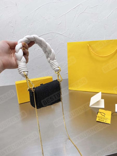 little red book net celebrity with the same contrast color mini portable single-shoulder armpit bag chain messenger female
little red book net celebrity with the same contrast color mini portable single-shoulder armpit bag chain messenger female