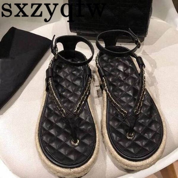 2021 new style fragrant buckle real leather sandals women's flat-bottom floppy chain with checkered pattern female, Black
2021 new style fragrant buckle real leather sandals women's flat-bottom floppy chain with checkered pattern female, Black