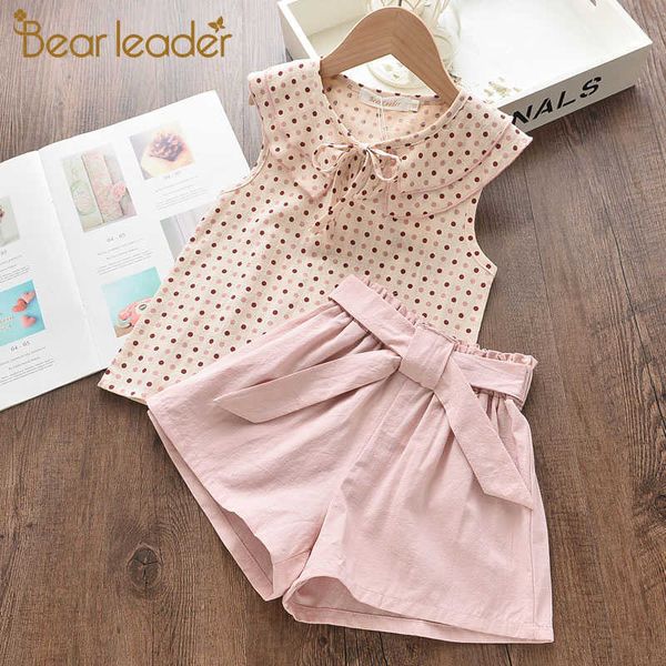 bear leader girls clothing sets summer casual style flower design short sleeve t-shirt+double pocket pants 2pcs for 2-6 210708, White
bear leader girls clothing sets summer casual style flower design short sleeve t-shirt+double pocket pants 2pcs for 2-6 210708, White