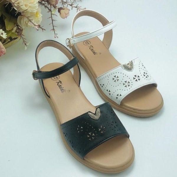 sandals pure color women's hollow vamp with rhinestones embellished fashion all-match sweet beauty 2021, Black
sandals pure color women's hollow vamp with rhinestones embellished fashion all-match sweet beauty 2021, Black