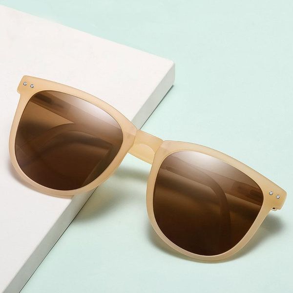 outdoor eyewear 2021 foldable men women sunglasses polarized pochromic fashion folding portable driving night vision glasses
outdoor eyewear 2021 foldable men women sunglasses polarized pochromic fashion folding portable driving night vision glasses